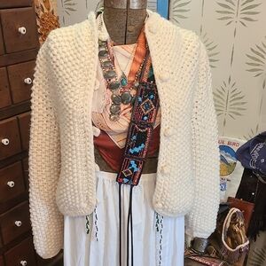 Vintage Handmade Cozy Off White Knit Sweater Size Medium Or Large